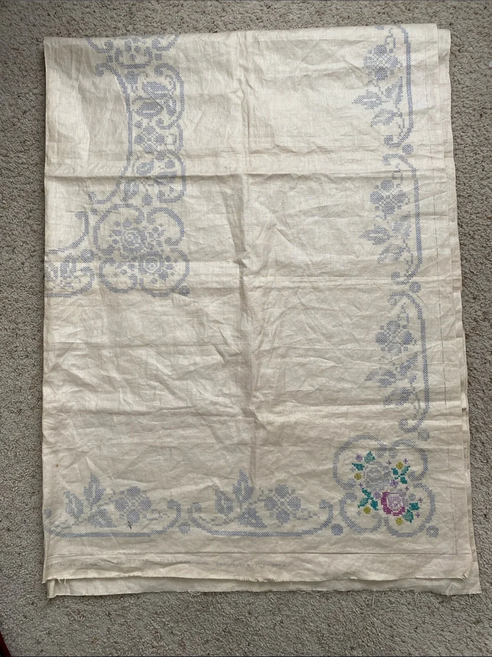 Vintage Paragon Cross-Point Embroidery Kit. Tablecloth w/8 Napkins. Unfinished.